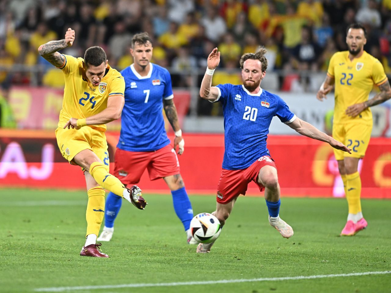 România - Liechtenstein 0-0. Multe ocazii, niciun gol! Tricolorii merg la EURO fără victorie în meciurile amicale_9
