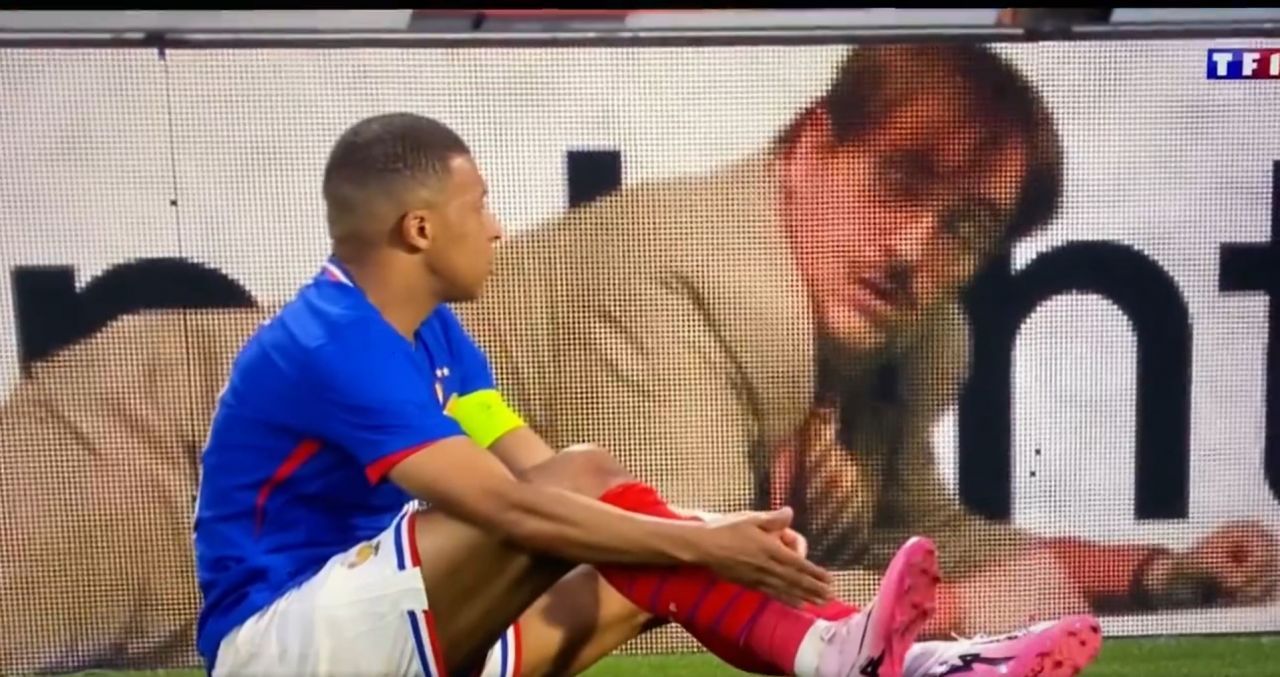 Kylian Mbappe, luat la mișto de către un adversar de la EURO: