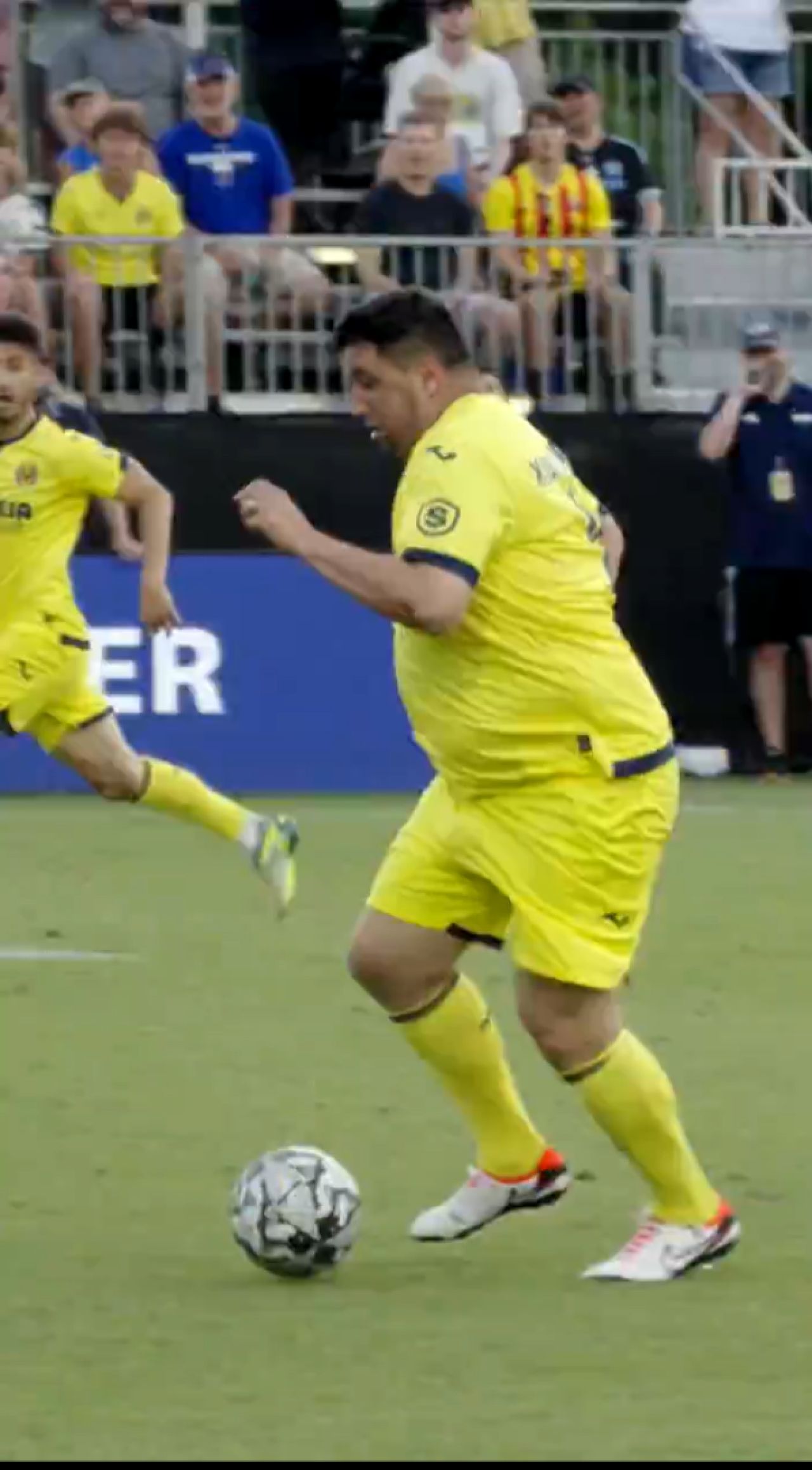 A intrat în istorie drept cel mai tânăr marcator din La Liga, dar acum surprinde prin fizicul lui_7