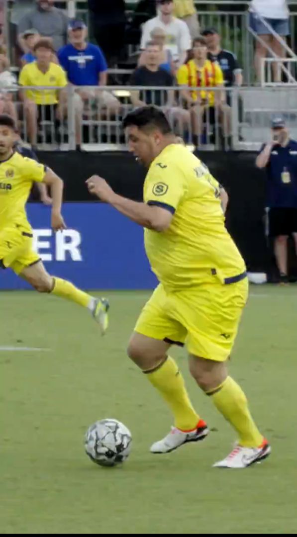 A intrat în istorie drept cel mai tânăr marcator din La Liga, dar acum surprinde prin fizicul lui_7