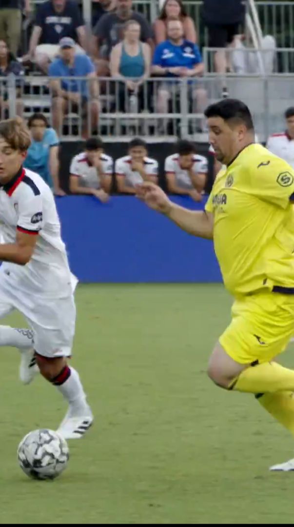 A intrat în istorie drept cel mai tânăr marcator din La Liga, dar acum surprinde prin fizicul lui_8