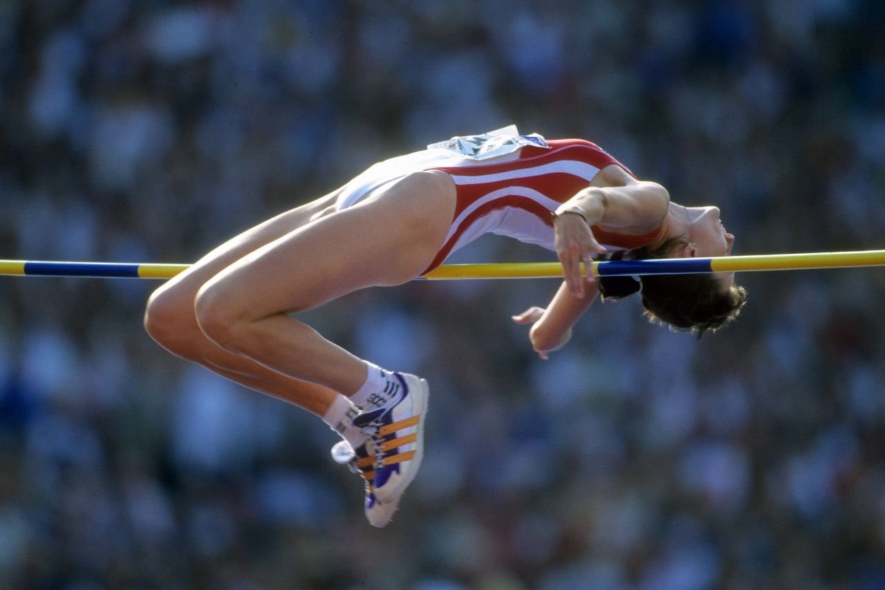 Alina Astafei, legendara atletă care a plecat din România în semn de protest, a împlinit 55 de ani! A fost vicecampioană olimpică și campioană mondială și europeană_5