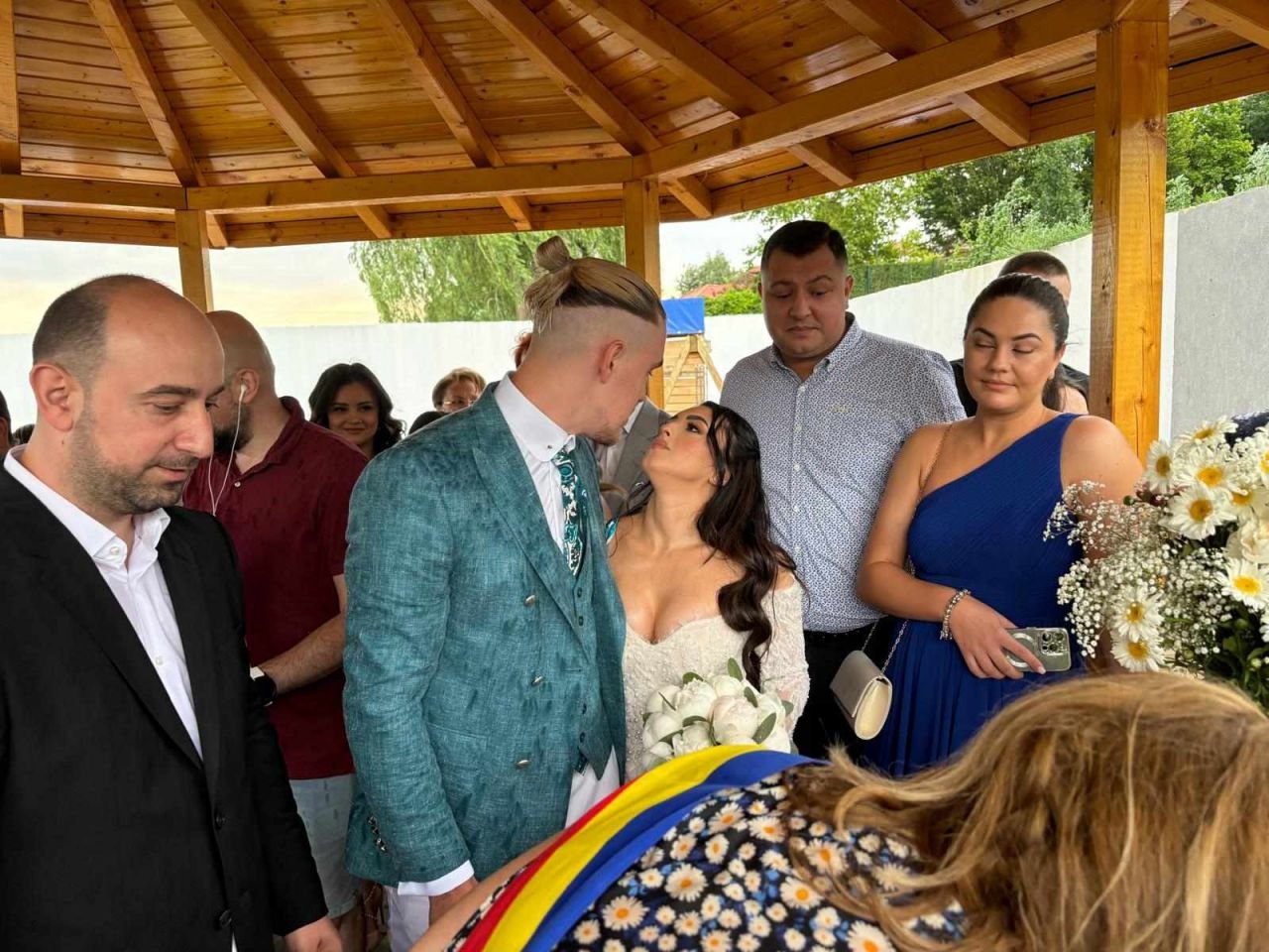 Larisa Iordache s-a căsătorit! Imagini spectaculoase de la cununia civilă a sportivei_8