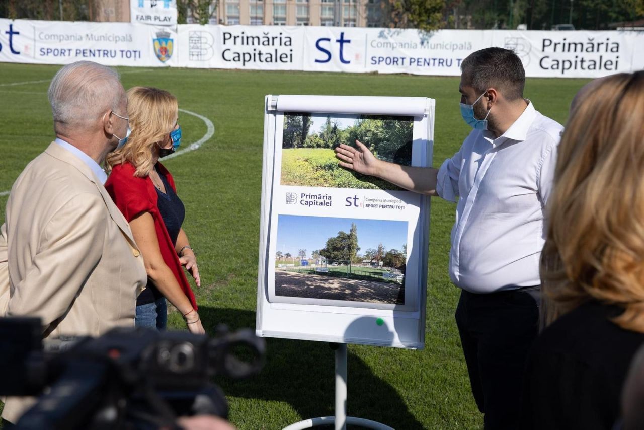 O bază sportivă din București a ajuns în paragină. E păzită doar de nea Ștefan, o fostă handbalistă și patru câini. În 2020 era ca o floare_3
