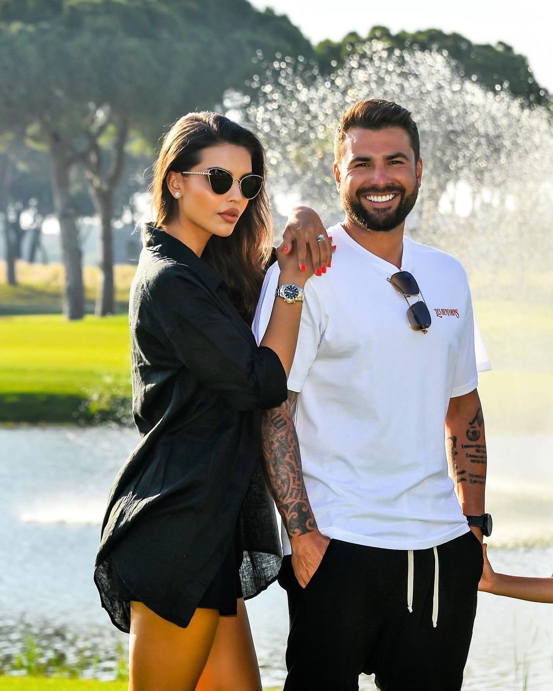 Fiicele lui Adrian Mutu, de o frumusețe răpitoare! Antrenorul român s-a pozat alături de cei patru copii și de actuala soție_18