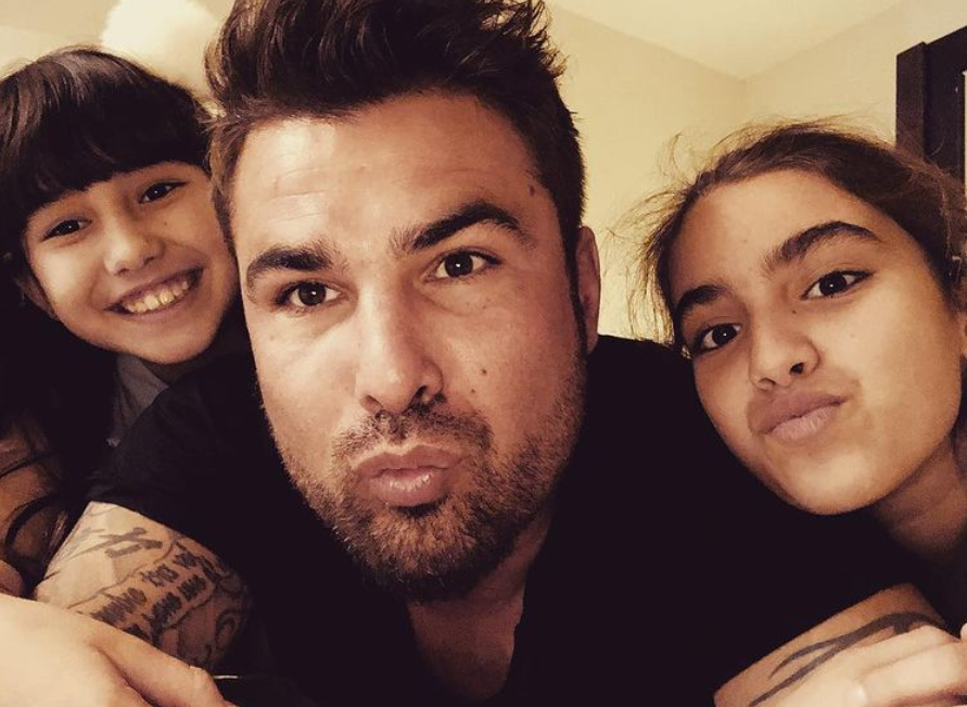 Fiicele lui Adrian Mutu, de o frumusețe răpitoare! Antrenorul român s-a pozat alături de cei patru copii și de actuala soție_42