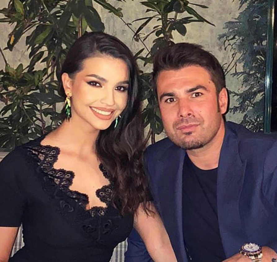 Fiicele lui Adrian Mutu, de o frumusețe răpitoare! Antrenorul român s-a pozat alături de cei patru copii și de actuala soție_43