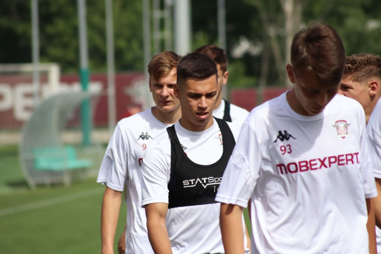 Șapte jucători noi la reunirea Rapidului, la primul antrenament sub comanda lui Neil Lennon _26