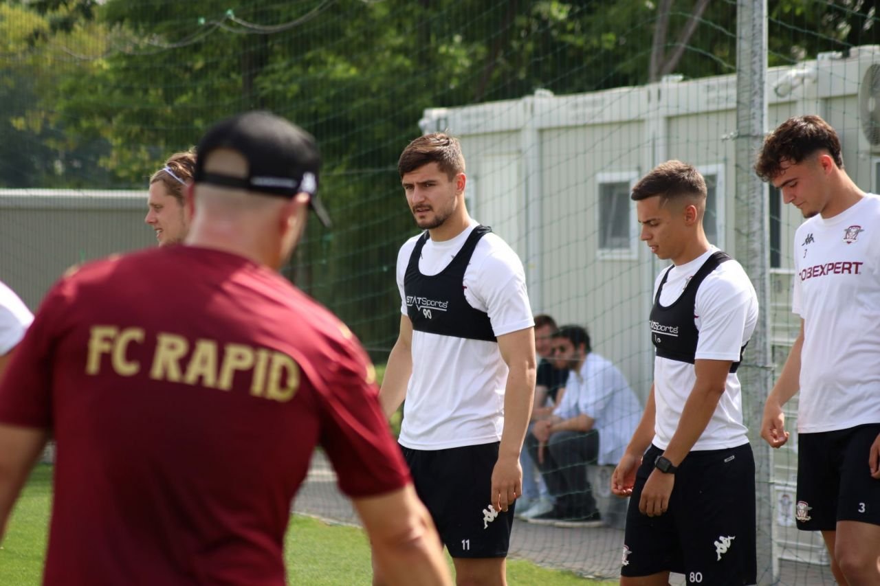 Șapte jucători noi la reunirea Rapidului, la primul antrenament sub comanda lui Neil Lennon _32