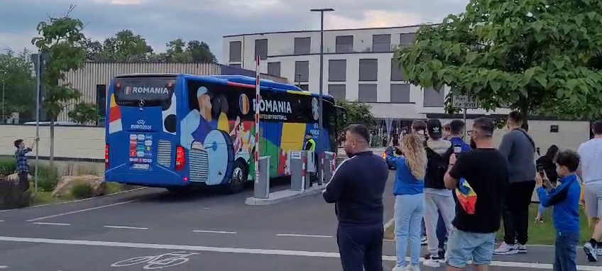 Tricolorii au ajuns în Würzburg! Cum au fost întâmpinați de fanii români aflați la hotel_11
