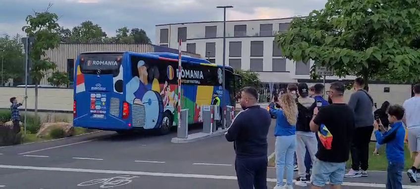 Tricolorii au ajuns în Würzburg! Cum au fost întâmpinați de fanii români aflați la hotel_11