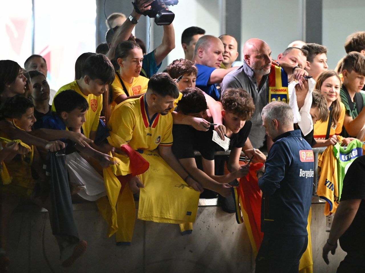 Edi Iordănescu a transmis un mesaj important suporterilor înainte de EURO 2024_15