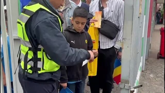 Reacția nemților când au văzut ce se întâmplă la primul antrenament al României în Germania_7