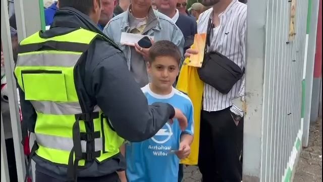 Reacția nemților când au văzut ce se întâmplă la primul antrenament al României în Germania_9