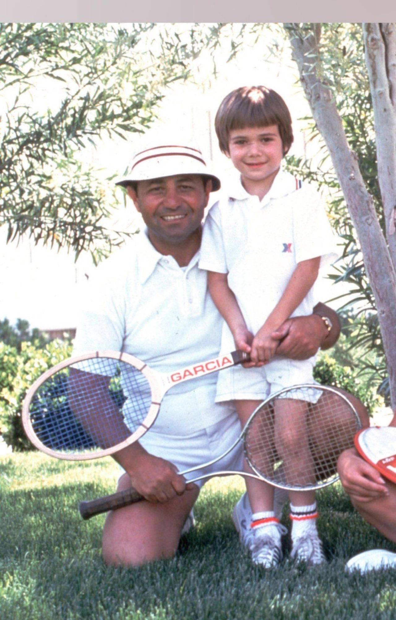 Fără aere de vedetă la sosirea soților Agassi și Graf în România. Sâmbătă joacă cu Halep și Pavel în direct la Pro Arena și VOYO_27