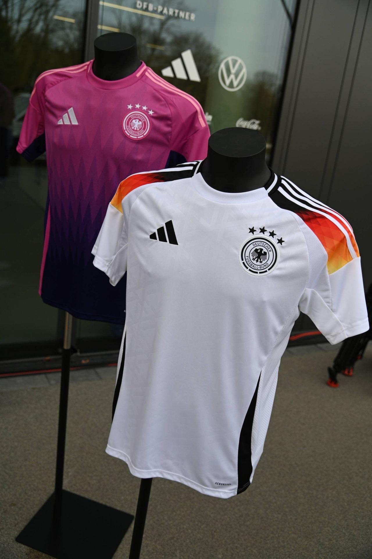 A răbufnit când a văzut cum e îmbrăcata naționala lui la EURO 2024: 