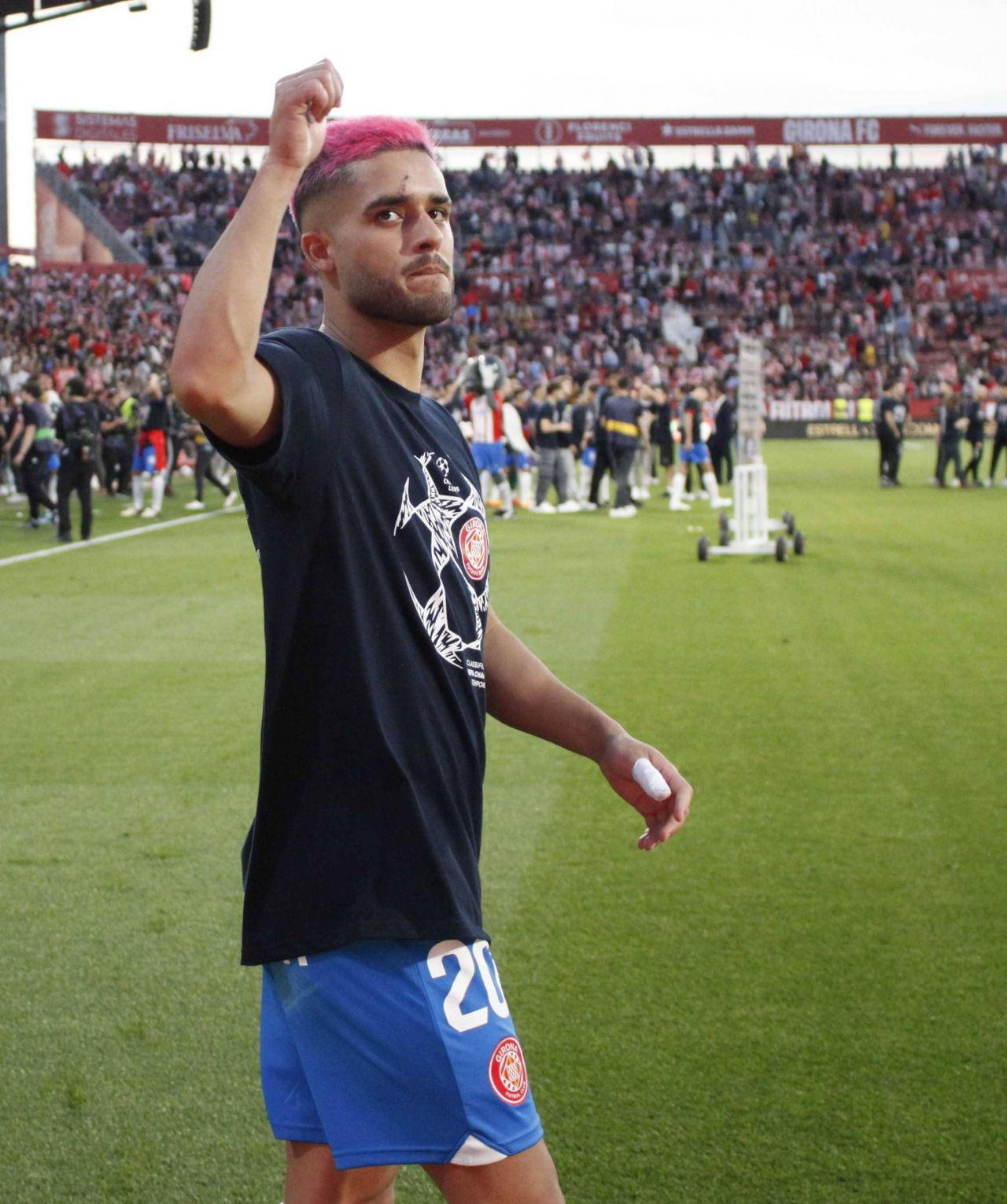 Lecție pentru Rațiu? Ce a pățit jucătorul Braziliei care s-a vopsit înainte de a merge la națională_6