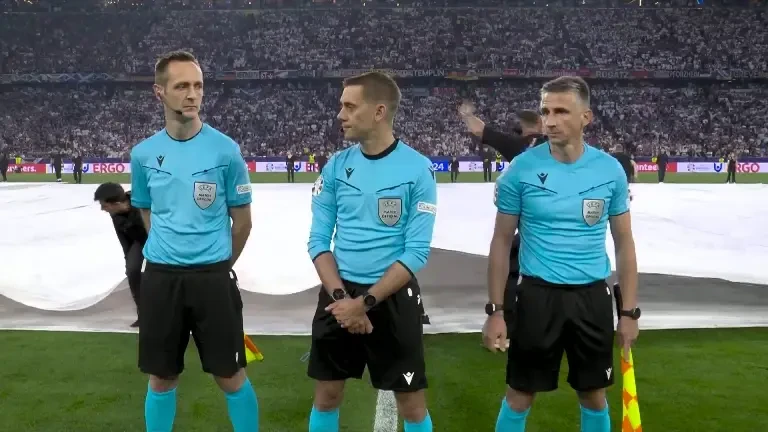 Germania - Scoția | Manuel Neuer, trimis la vestiar &icirc;nainte de meci