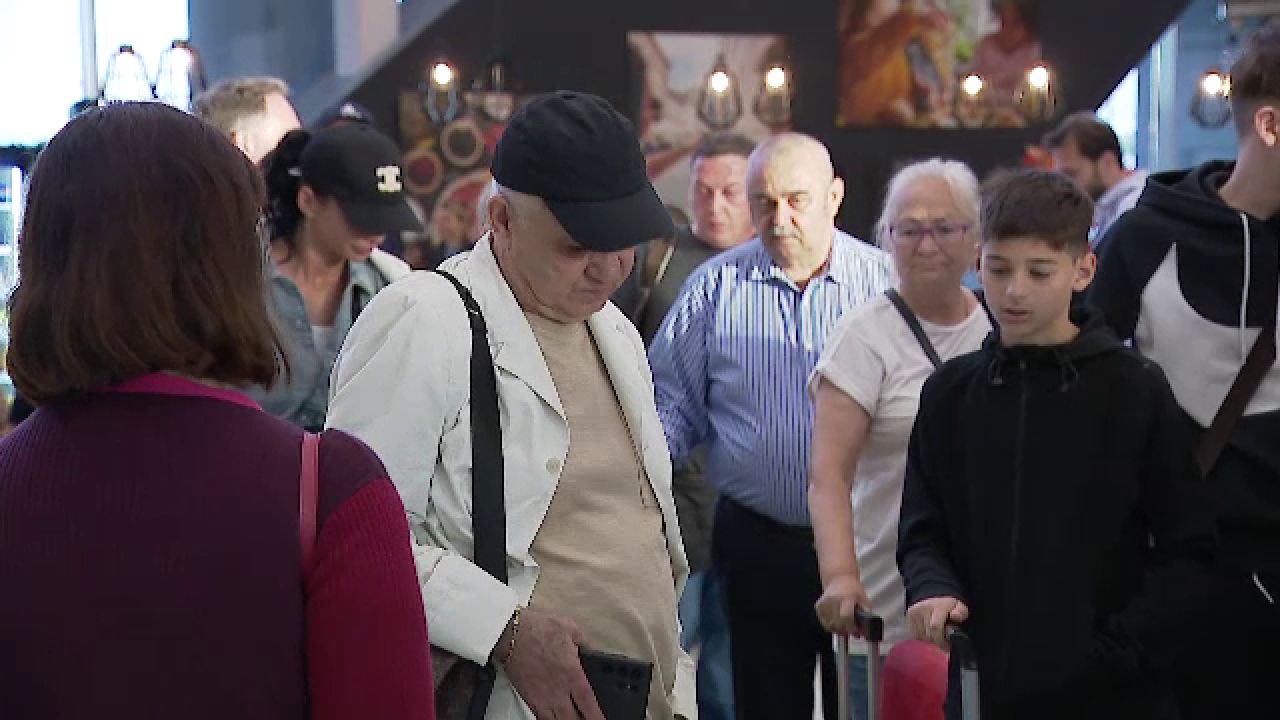 Familia Iordănescu a plecat la EURO 2024! Edi va avea parte de o susținere puternică: ”Sunt mai multe emoții decât în 2016!”_7