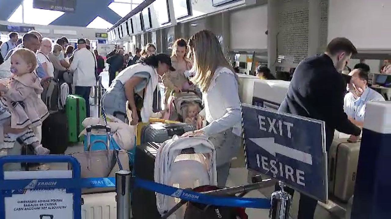 Familia Iordănescu a plecat la EURO 2024! Edi va avea parte de o susținere puternică: ”Sunt mai multe emoții decât în 2016!”_21