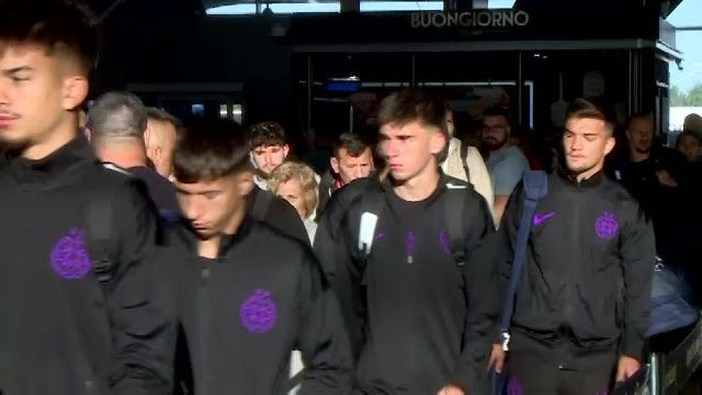 FCSB a plecat în cantonamentul din Olanda! Cine a lipsit de la aeroport_4