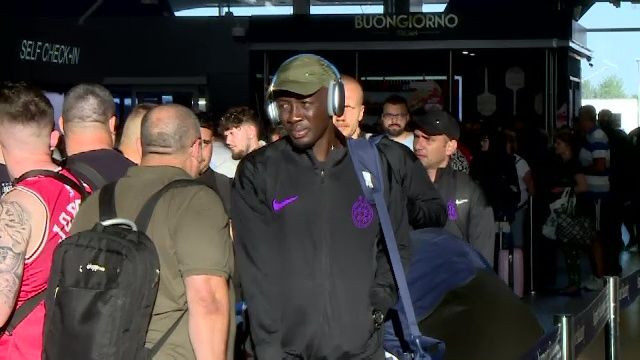 FCSB a plecat în cantonamentul din Olanda! Cine a lipsit de la aeroport_6