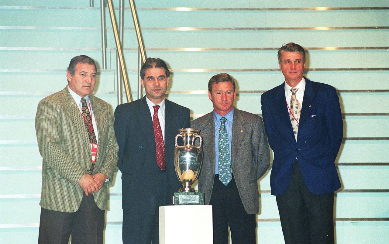 La mulți ani, Edward Iordănescu! Iordănescu junior de la EURO 2024 este mai bătrân decât Iordănescu senior de la Campionatul Mondial din 1994_3