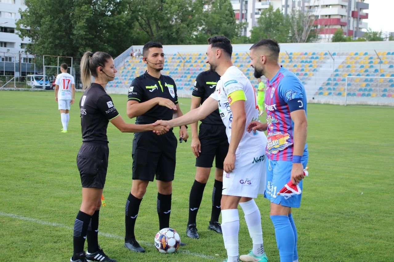 Constantin Budescu ”Sărmăluță” a debutat la Gloria Buzău și atacant de la VfB Stuttgart pentru FC Hermannstadt!_2