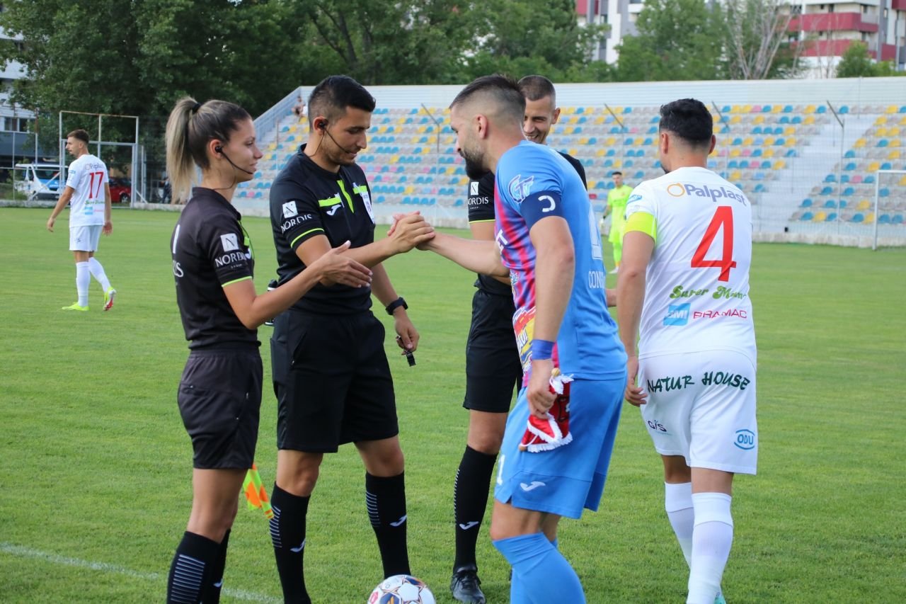 Constantin Budescu ”Sărmăluță” a debutat la Gloria Buzău și atacant de la VfB Stuttgart pentru FC Hermannstadt!_3
