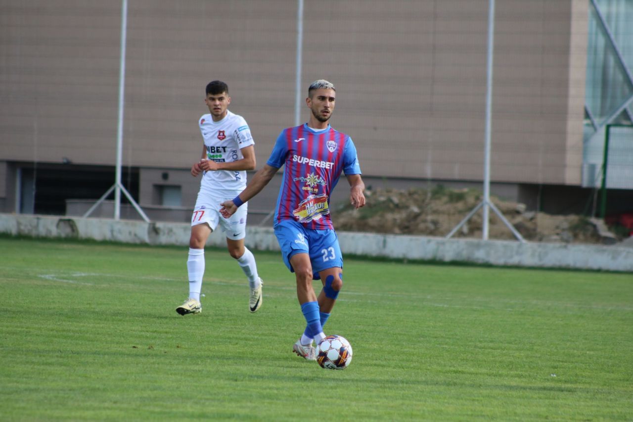 Constantin Budescu ”Sărmăluță” a debutat la Gloria Buzău și atacant de la VfB Stuttgart pentru FC Hermannstadt!_10