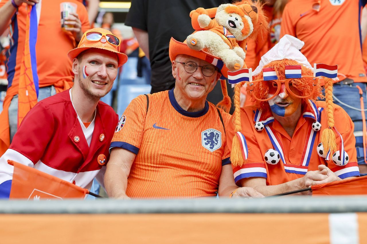 Spre trofeu? Laurențiu Reghecampf a văzut victoria Olandei cu Polonia și a evaluat șansele echipei lui Ronald Koeman _2