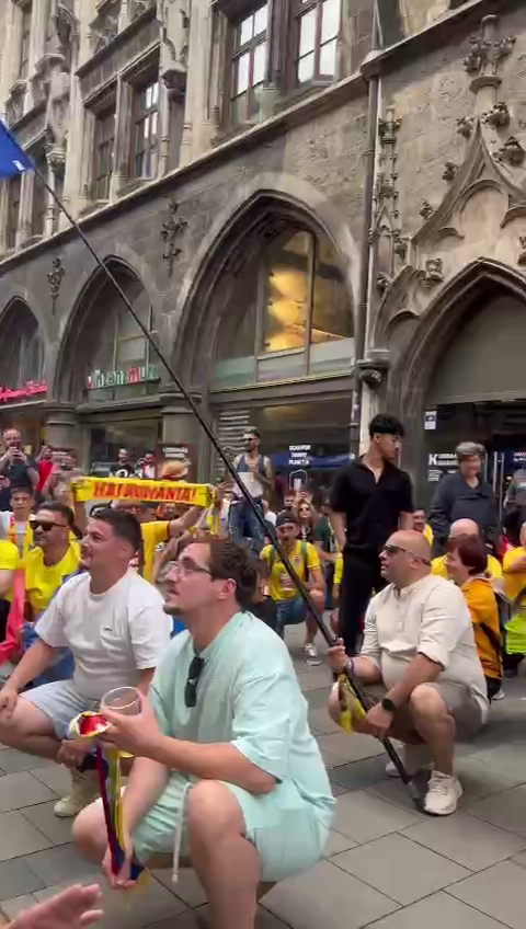 Spectacol pe străzile din Germania! Cum au fost surprinși suporterii tricolorilor_2