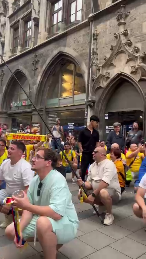 Spectacol pe străzile din Germania! Cum au fost surprinși suporterii tricolorilor_3