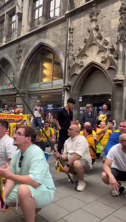Spectacol pe străzile din Germania! Cum au fost surprinși suporterii tricolorilor_4