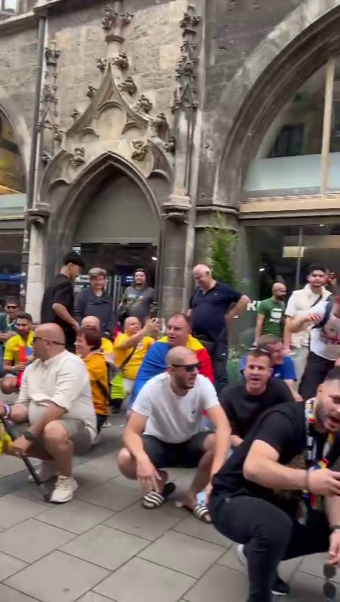 Spectacol pe străzile din Germania! Cum au fost surprinși suporterii tricolorilor_8
