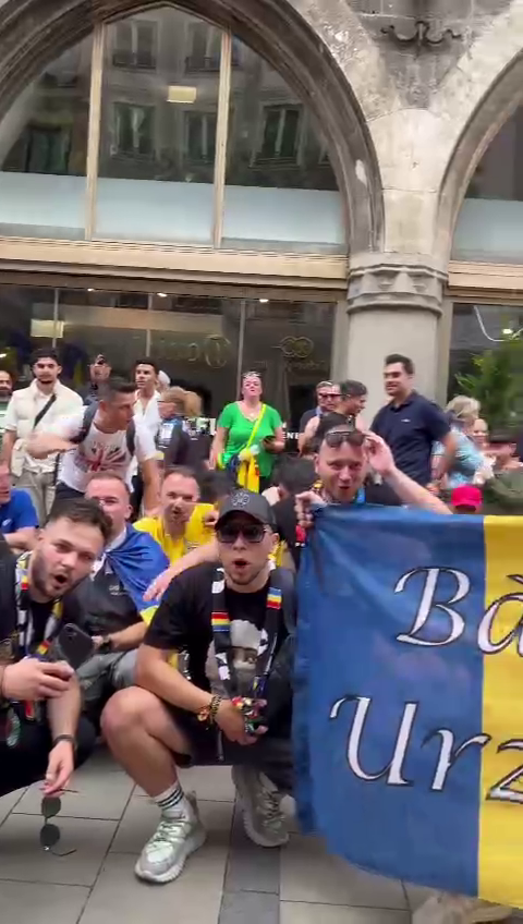 Spectacol pe străzile din Germania! Cum au fost surprinși suporterii tricolorilor_15