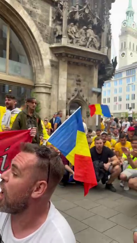 Spectacol pe străzile din Germania! Cum au fost surprinși suporterii tricolorilor_25