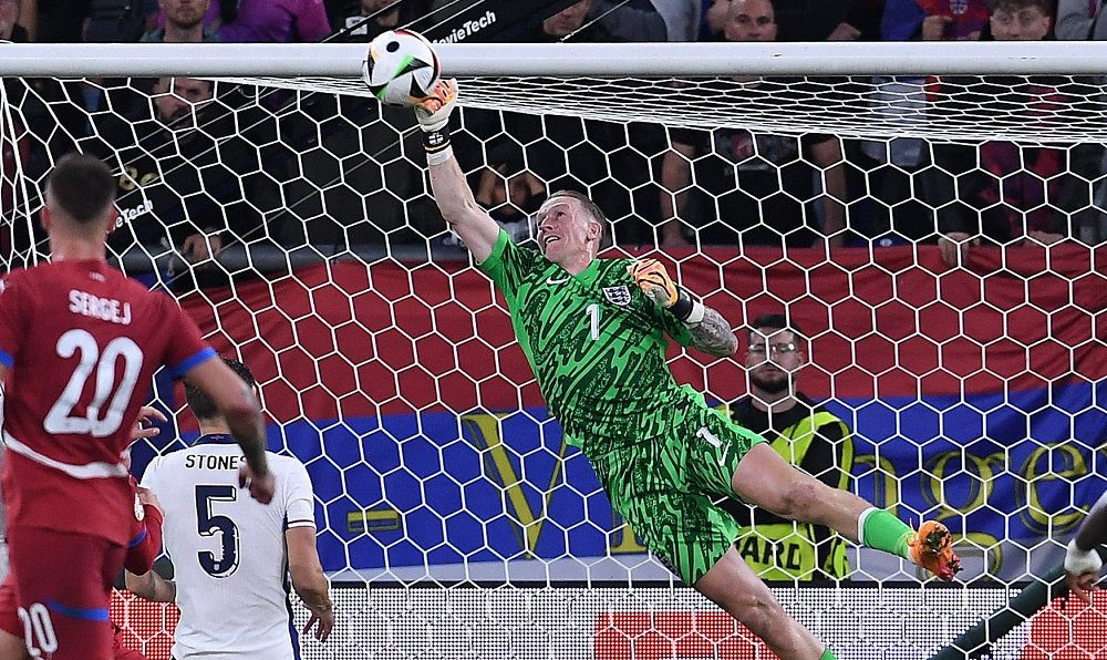 Paradă spectaculoasă &icirc;n Serbia - Anglia! Pickford, decisiv