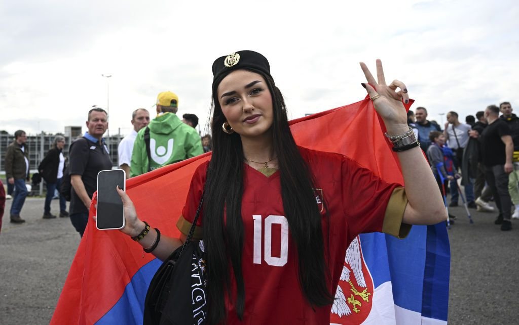 Frumusețile de la EURO 2024! Imagini spectaculoase cu fanele care au făcut senzație în tribune _9