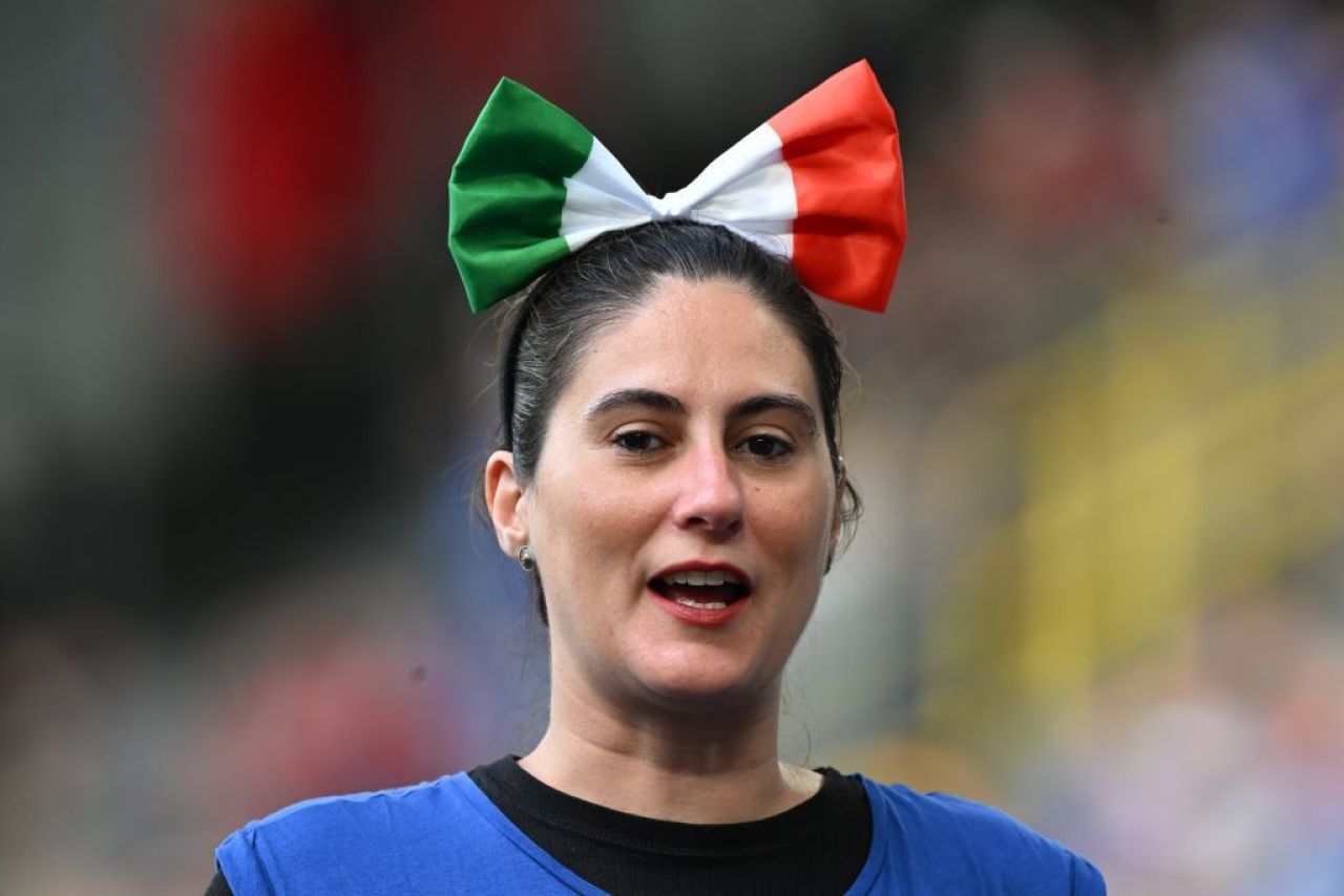 Frumusețile de la EURO 2024! Imagini spectaculoase cu fanele care au făcut senzație în tribune _24