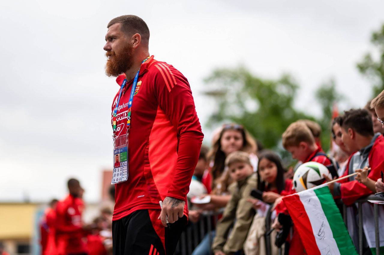 Ironizat și acuzat că e supraponderal, atacantul maghiar Martin Ádám dă replica presei internaționale la EURO 2024_6