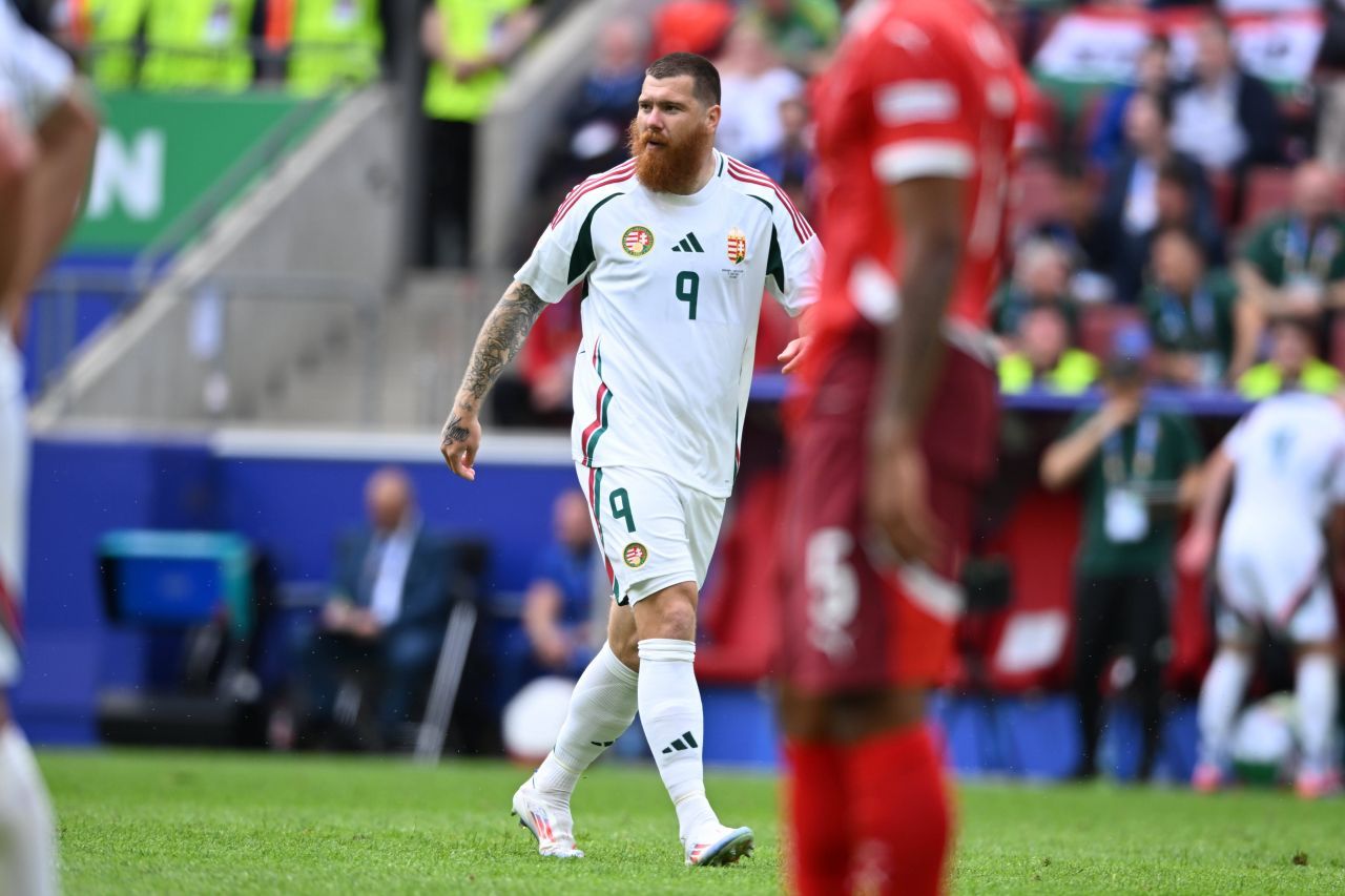 Ironizat și acuzat că e supraponderal, atacantul maghiar Martin Ádám dă replica presei internaționale la EURO 2024_10