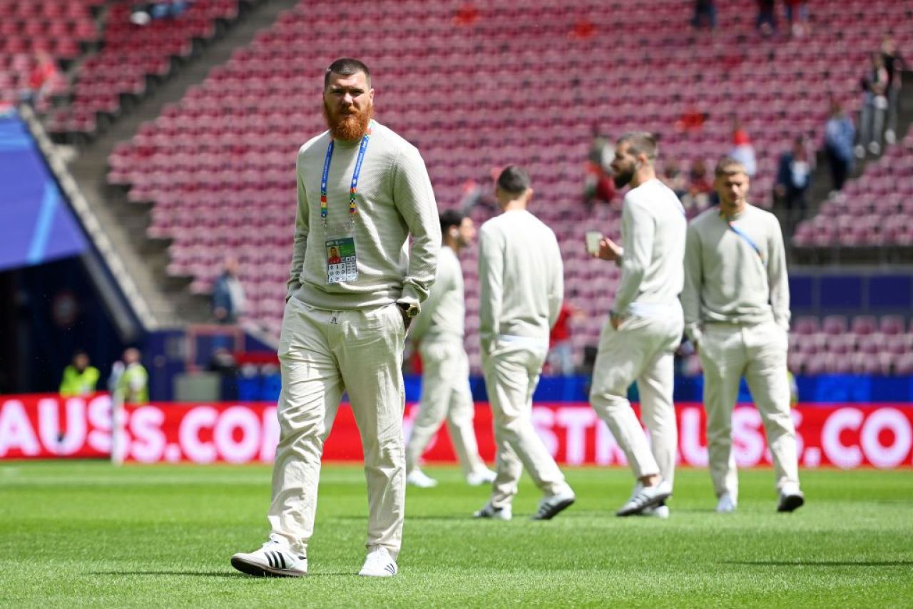 Ironizat și acuzat că e supraponderal, atacantul maghiar Martin Ádám dă replica presei internaționale la EURO 2024_19