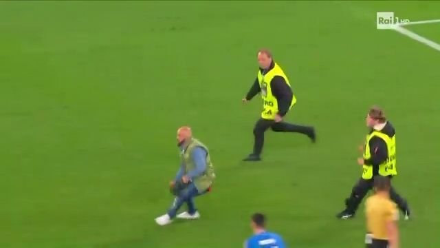 Scandal la EURO 2024: UEFA deschide o anchetă după haosul provocat de fanii albanezi!_3