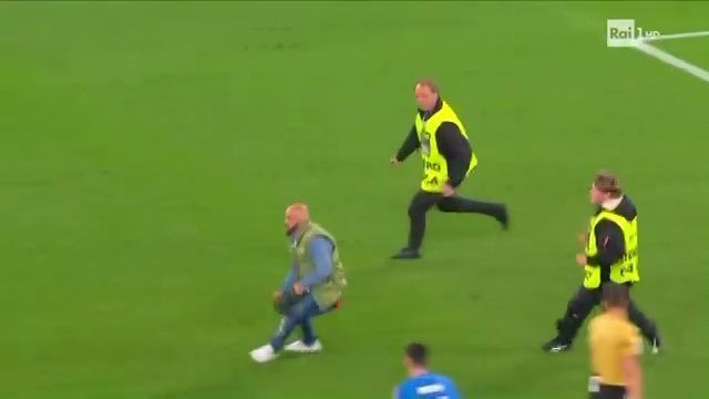 Scandal la EURO 2024: UEFA deschide o anchetă după haosul provocat de fanii albanezi!_3