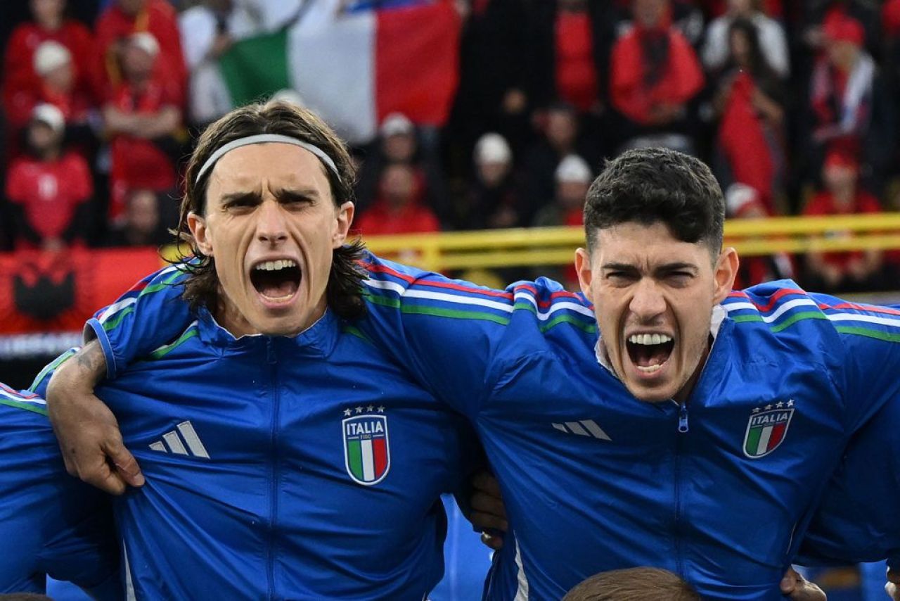 Fiori pentru Drăgușin! Tottenham vrea să-l transfere pe italianul Calafiori_6