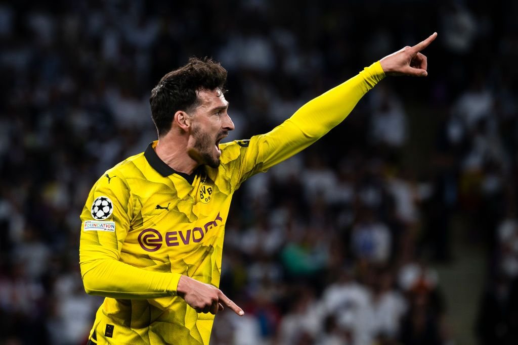 Ademenit cu un salariu imens de cluburile saudite, Hummels s-a decis să semneze cu un club important din Europa_5
