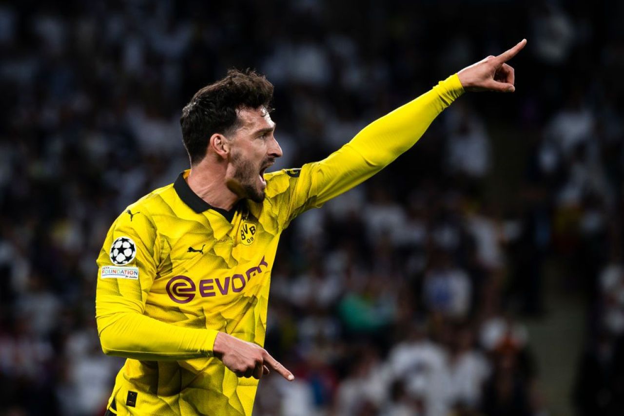 Ademenit cu un salariu imens de cluburile saudite, Hummels s-a decis să semneze cu un club important din Europa_5