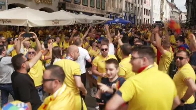Atmosferă fantastică înainte de România - Ucraina! Imnul a răsunat pe străzile din Munchen_5
