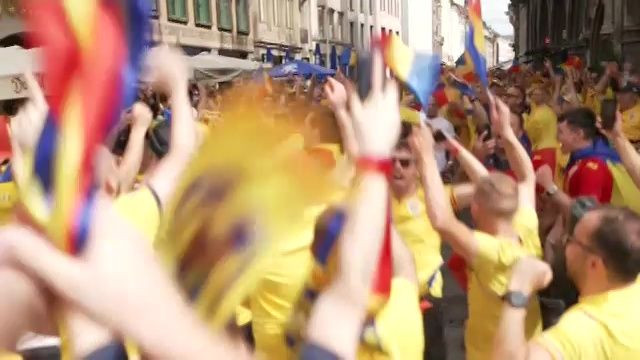 Atmosferă fantastică înainte de România - Ucraina! Imnul a răsunat pe străzile din Munchen_11